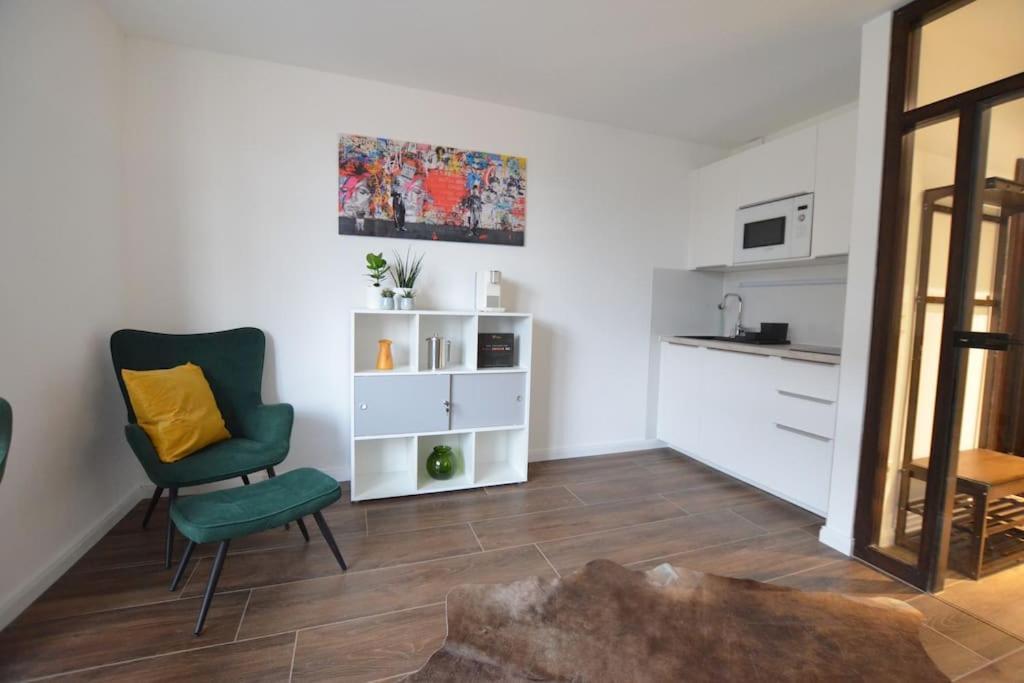 Studio 7 City Lage Mit Garage Naehe Koeln Bonn Ζίγκμπουργκ Εξωτερικό φωτογραφία